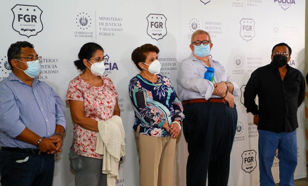 Presentan pruebas contra 10 exfuncionarios del gobierno de Mauricio Funes por el delito de desfalco presentan-pruebas-contra-10-exfuncionarios-del-gobierno-de-mauricio-funes-por-el-delito-de-desfalco